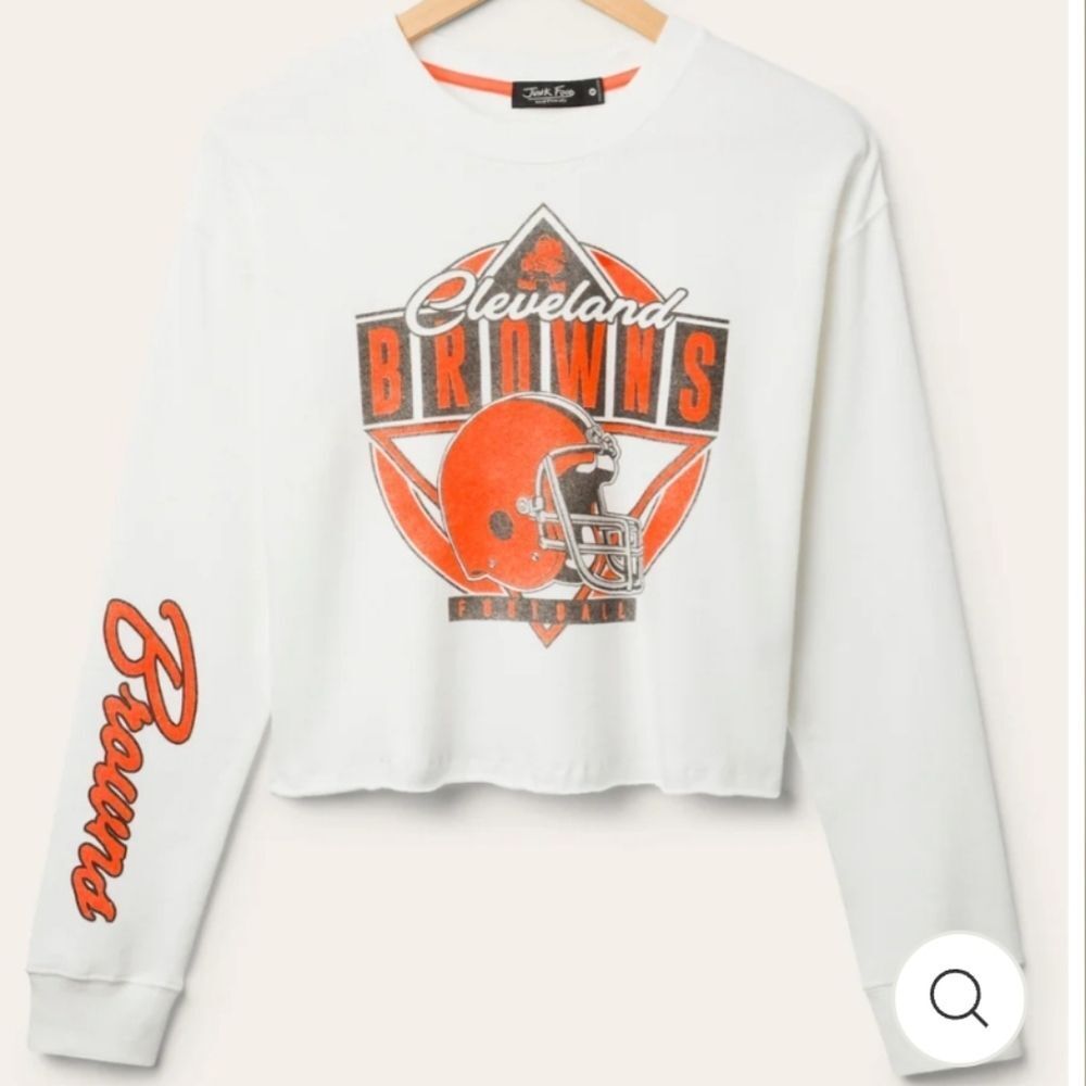 3217 NWT Junk Food Clothing Women's Cleveland Browns Helmet Crop Fleece Sz XS